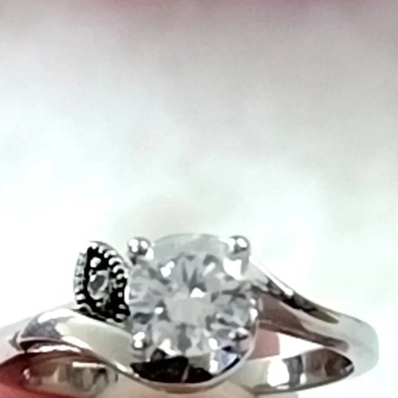 Women's Solitaire CZ Ring Hypoallergenic Stainless Steel | Size 10 - Picture 6 of 9